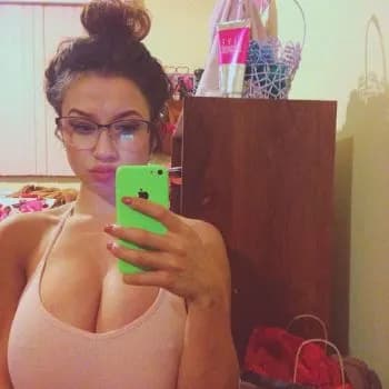 Profil de Alaa, 19 ans, Pute à Cardo-Torgia (Département 20)