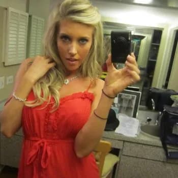 Profil de Clarisse, 28 ans, Pute à Ajaccio (Département 20)