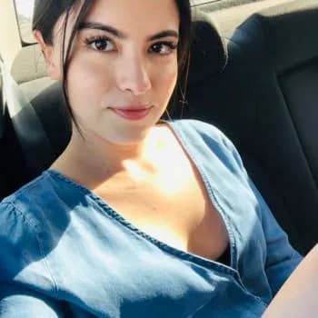 Joanne - Pute à Arbori Profil de Joanne, 25 ans, Pute à Arbori (Département 20)