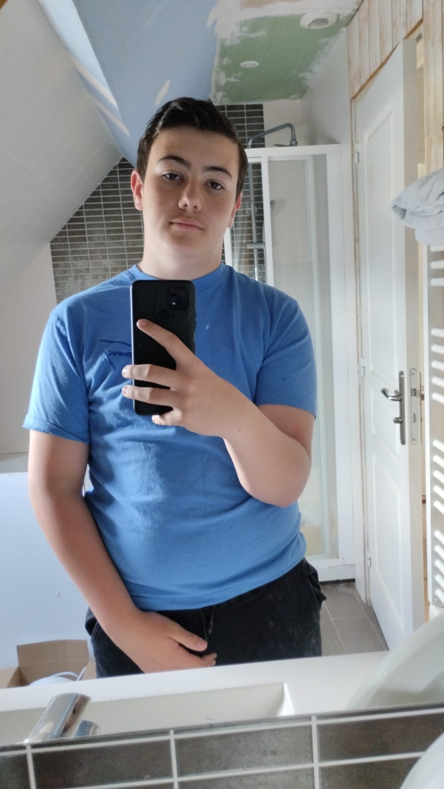 Profil de Eliott, 28 ans, sex à Ablon
