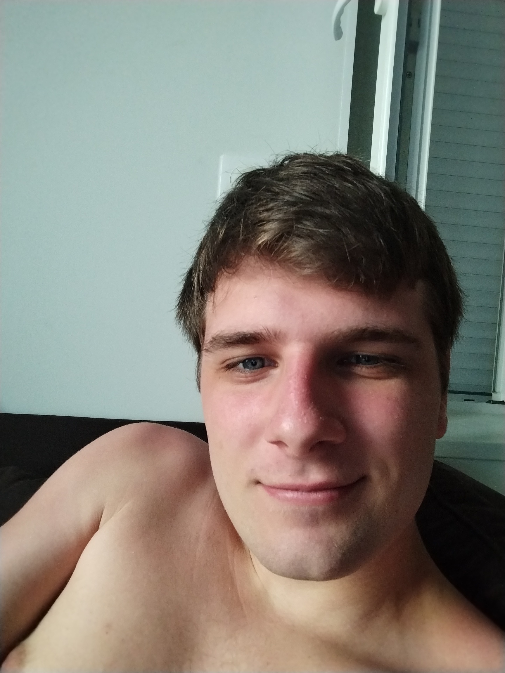 Profil de Israfil, 24 ans, sex à Boussy-Saint-Antoine