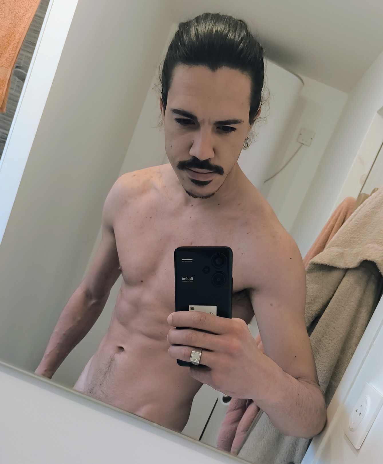 Profil de Smaïn, 30 ans, sex à LesRiceys