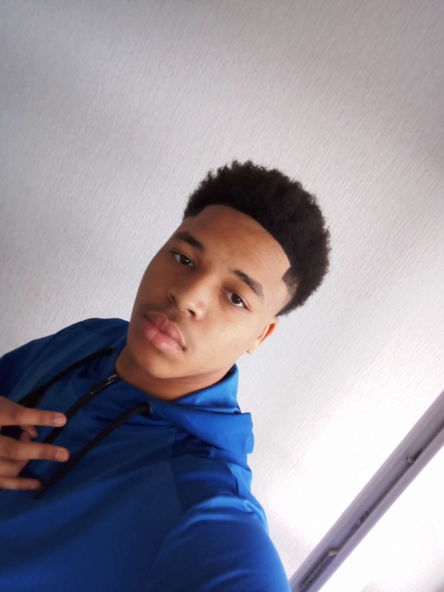 Profil de Hendy, 20 ans, sex à Corbès