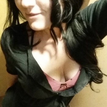 Profil de Zouina, 24 ans, sex à Villers-Agron-Aiguizy