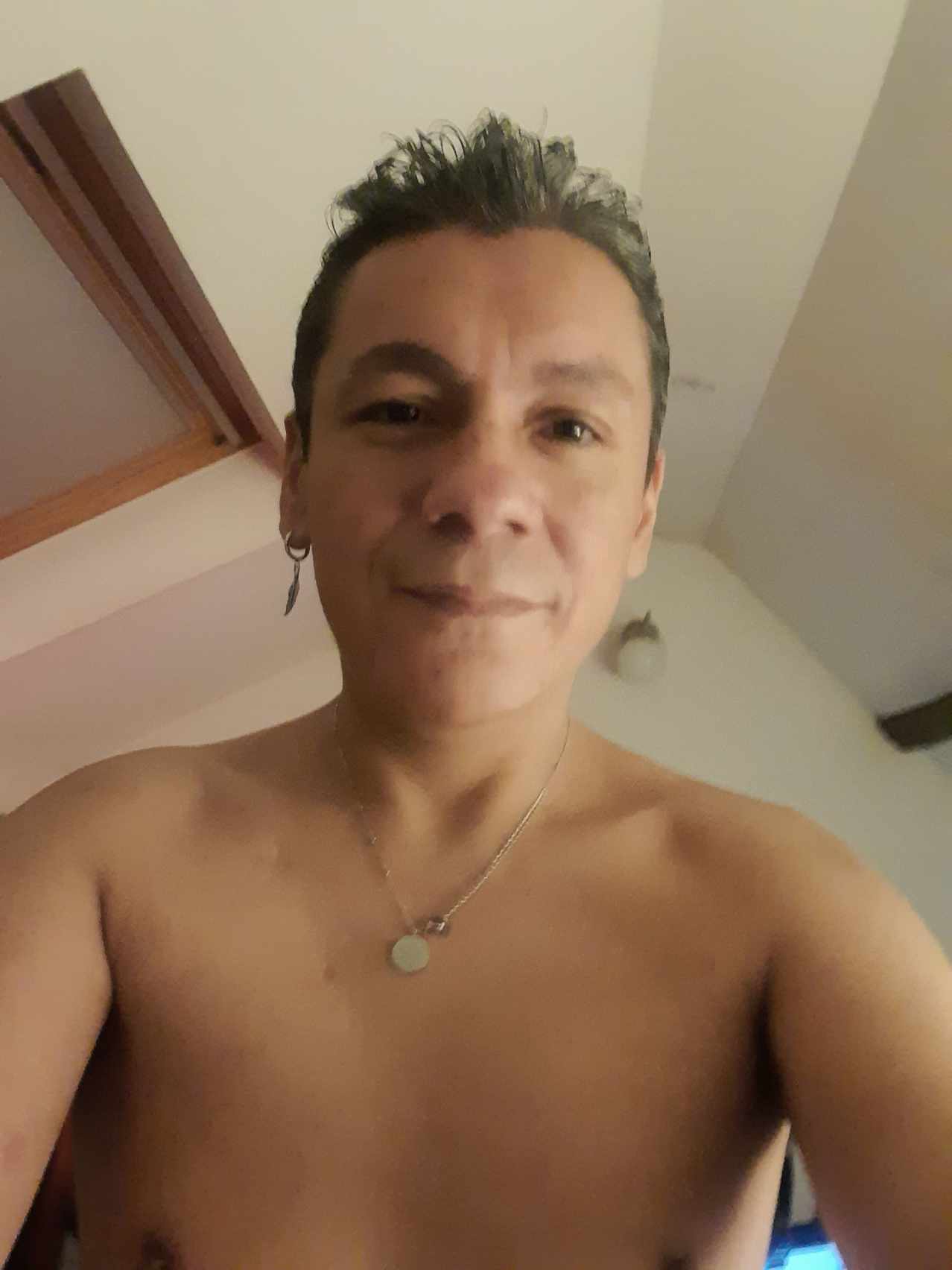Profil de Athanas, 41 ans, sex à Ménil-Vin