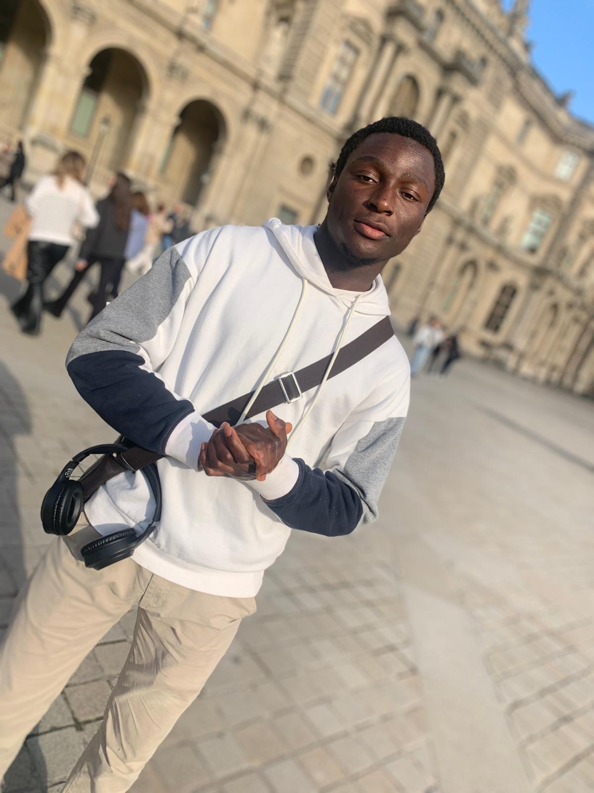 Profil de Menachem, 20 ans, sex à Saint-Jean-d'Assé
