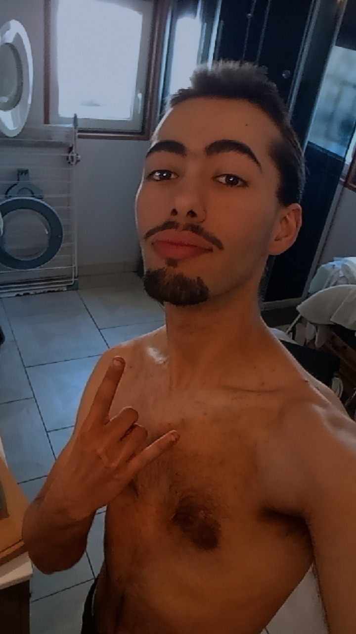 Profil de Chaher, 22 ans, sex à Cromac