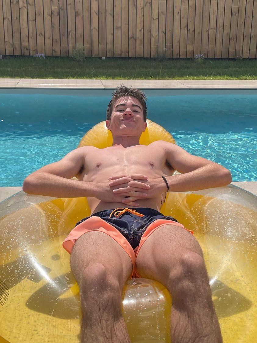 Profil de Secondo, 20 ans, sex à Tours-en-Vimeu