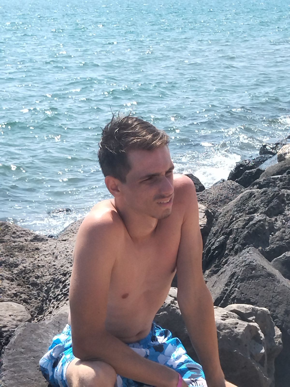Profil de Aghiles, 20 ans, sex à Saint-Août
