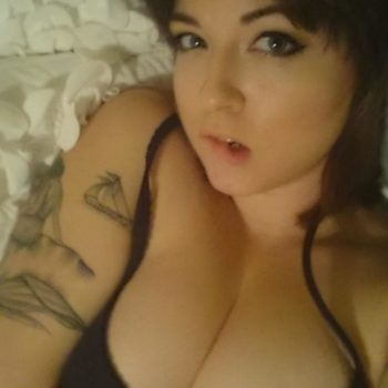Profil de Line-rose, 32 ans, sex à Baume-les-Dames