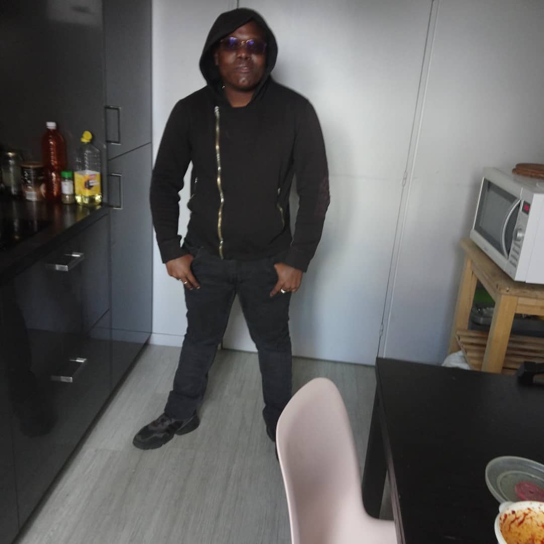 Profil de Alli, 30 ans, sex à Planchez