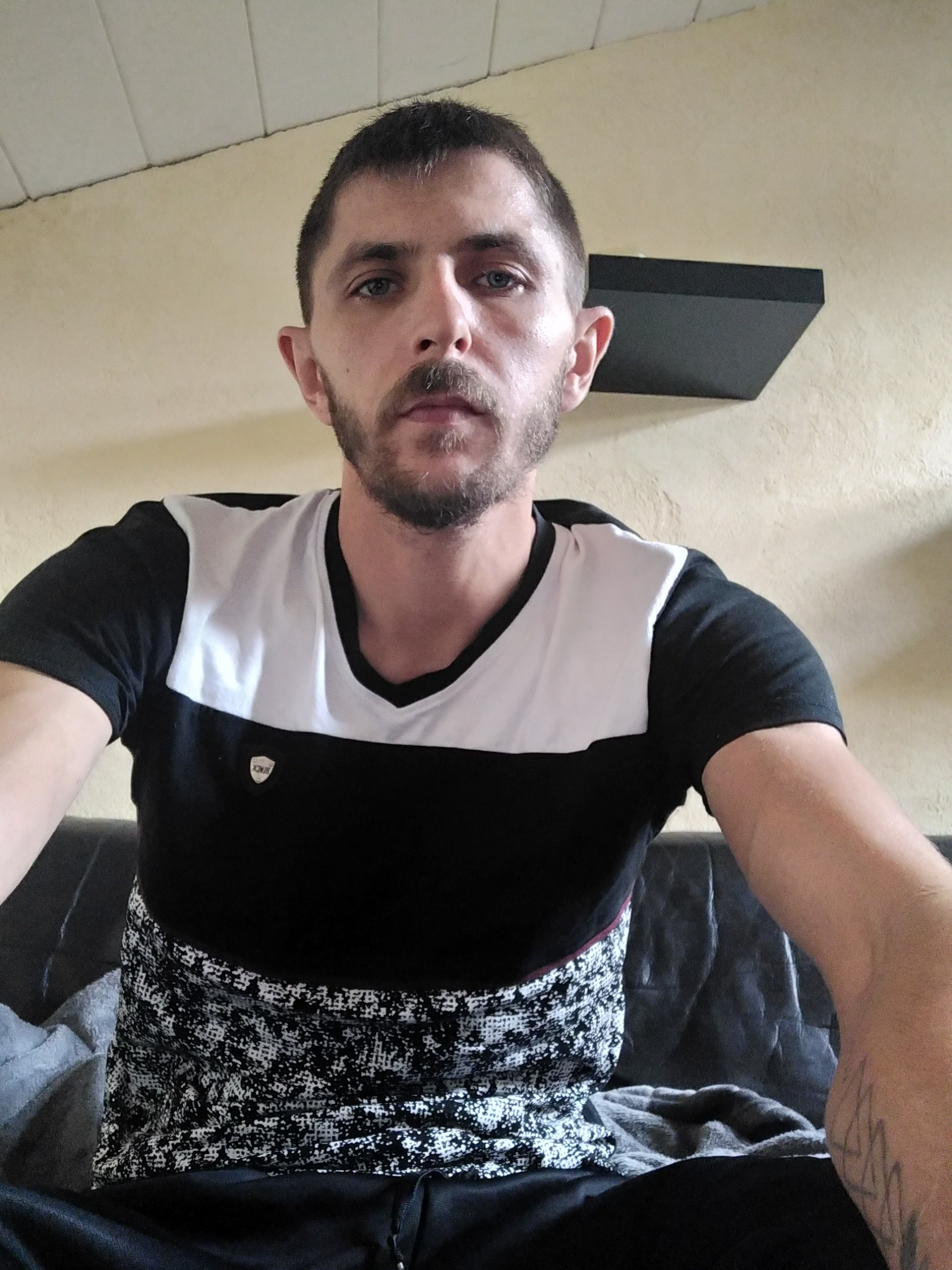 Profil de Josse, 34 ans, sex à Marlieux