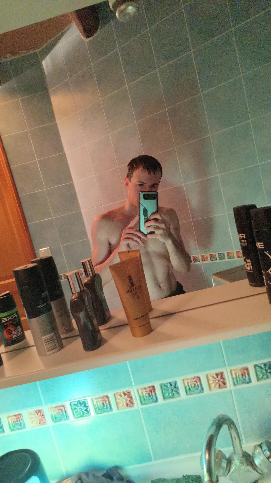 Profil de Bo, 21 ans, sex à Berzé-le-Châtel