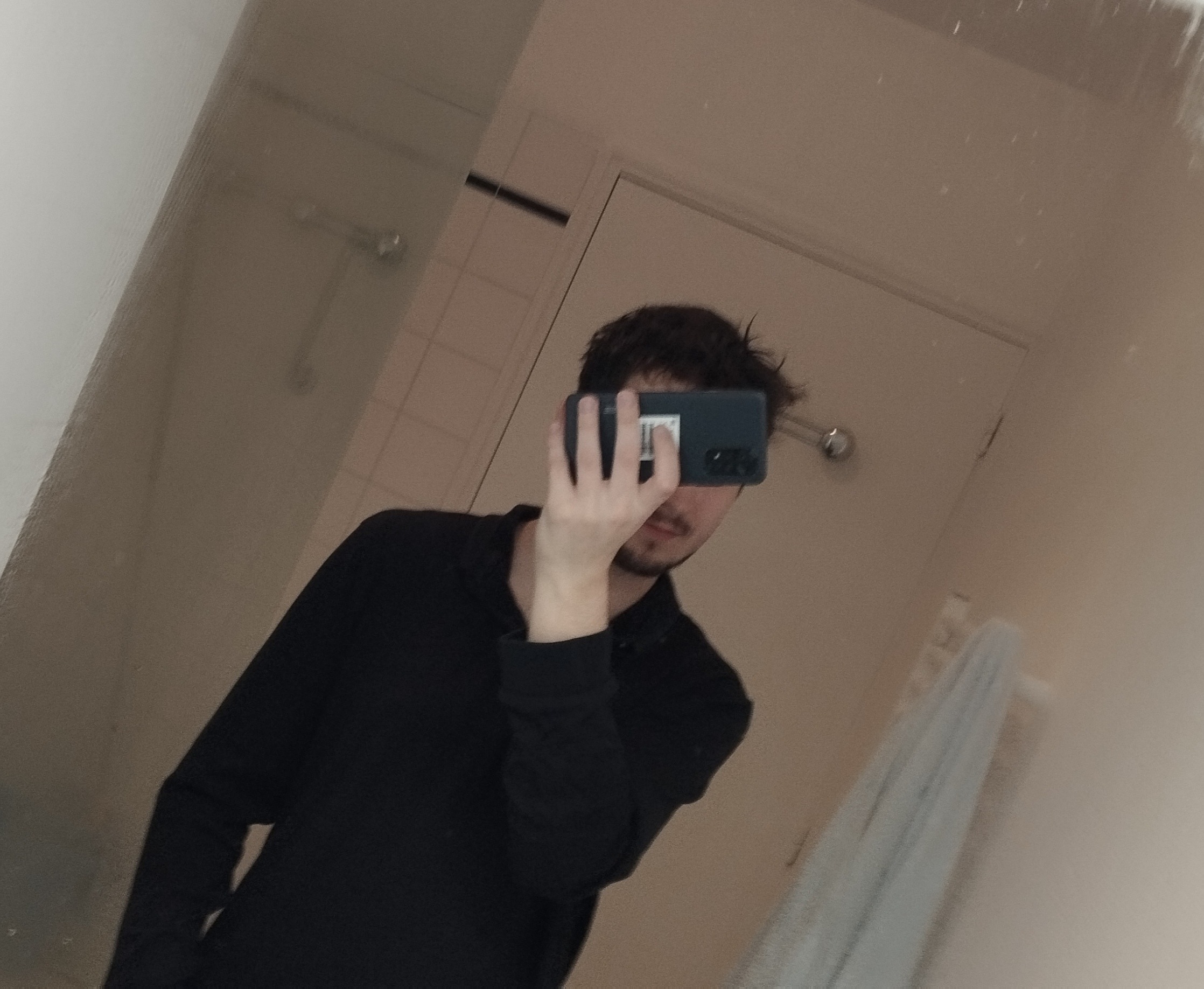 Profil de Ange-michel, 21 ans, sex à Bréançon