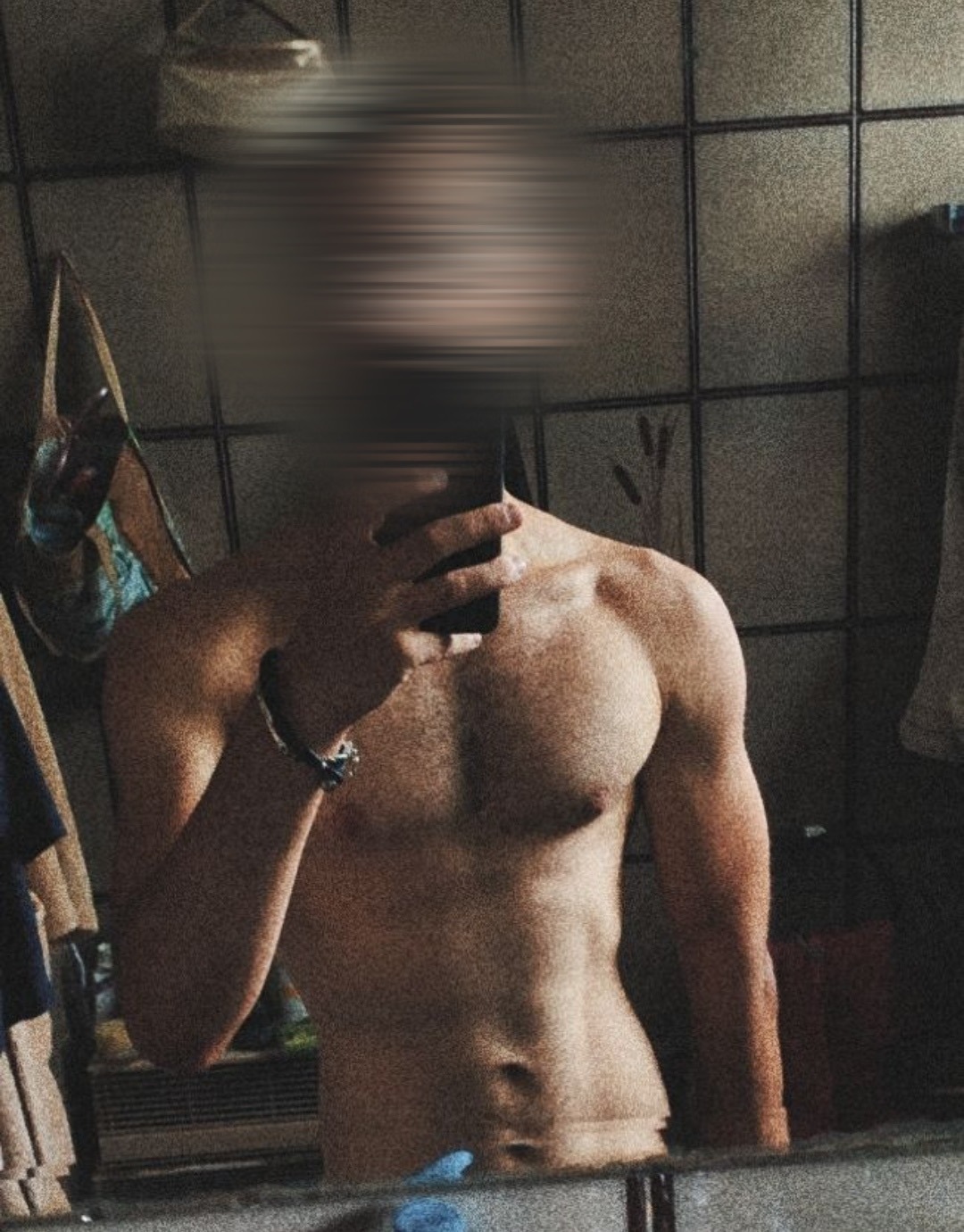 Profil de Ilyace, 25 ans, sex à Blet
